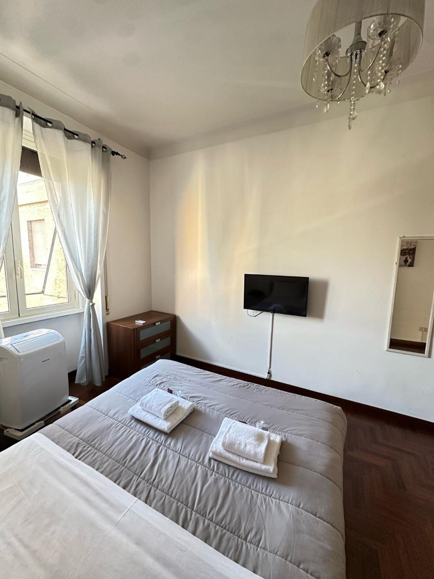 Trastevere Rome's Heart Charming & Cozy 3 Rome